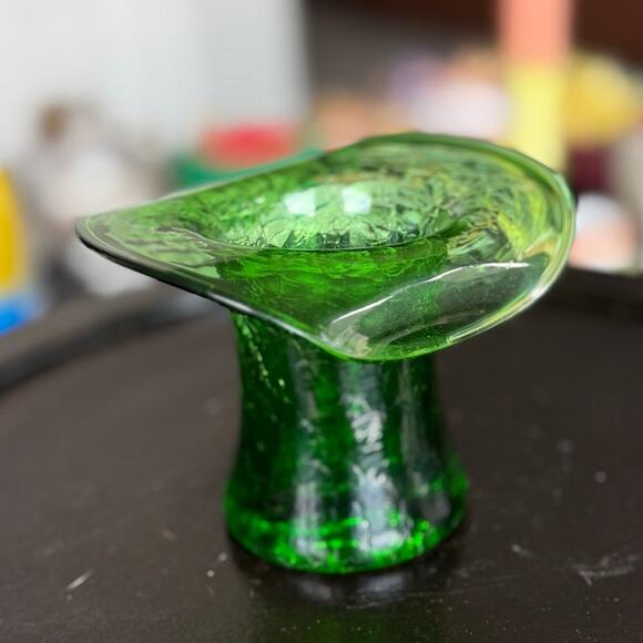 Vintage Crackle Glass Hat Vase – Emerald Green - Picture 3 of 7